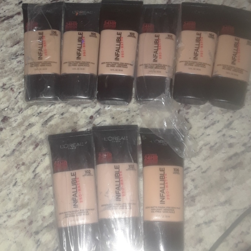 Loreal infallible foundation ( Lot )